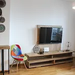 Lejlighed Bright, Modern & Cozy *